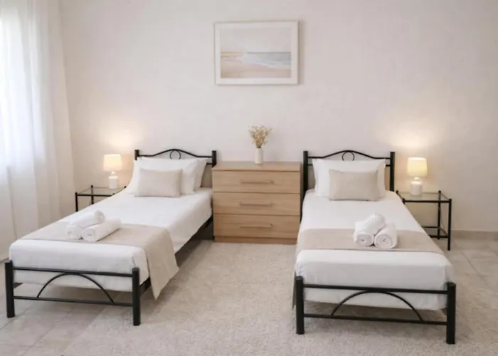 Yviome Rhodes Escape Daire