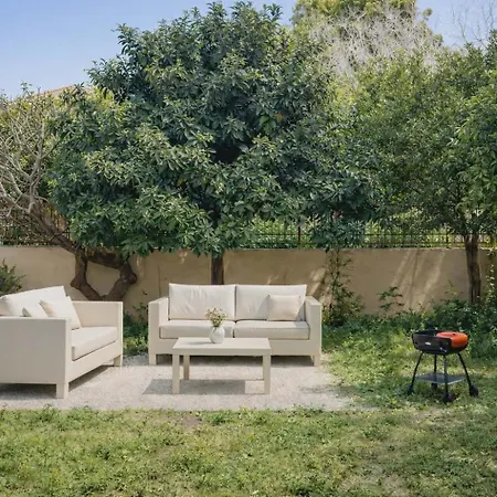 Yviome Rhodes Escape *