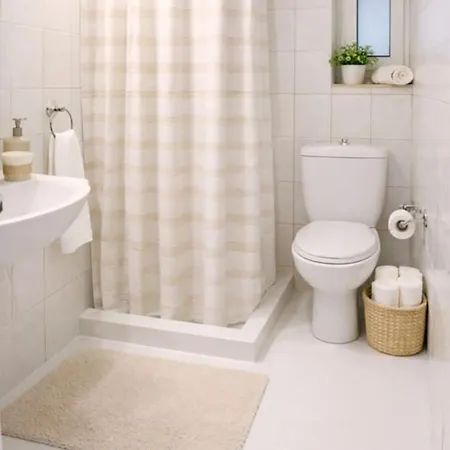 Yviome Rhodes Escape