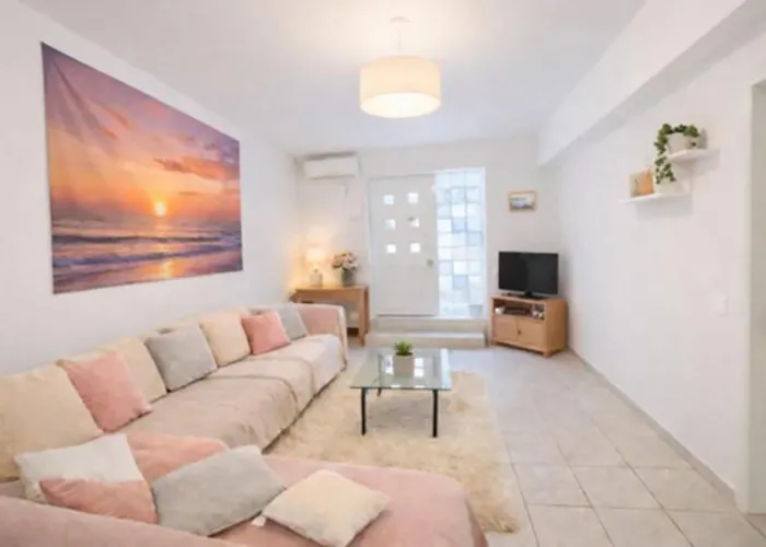 Yviome Rhodes Escape Rhodes City